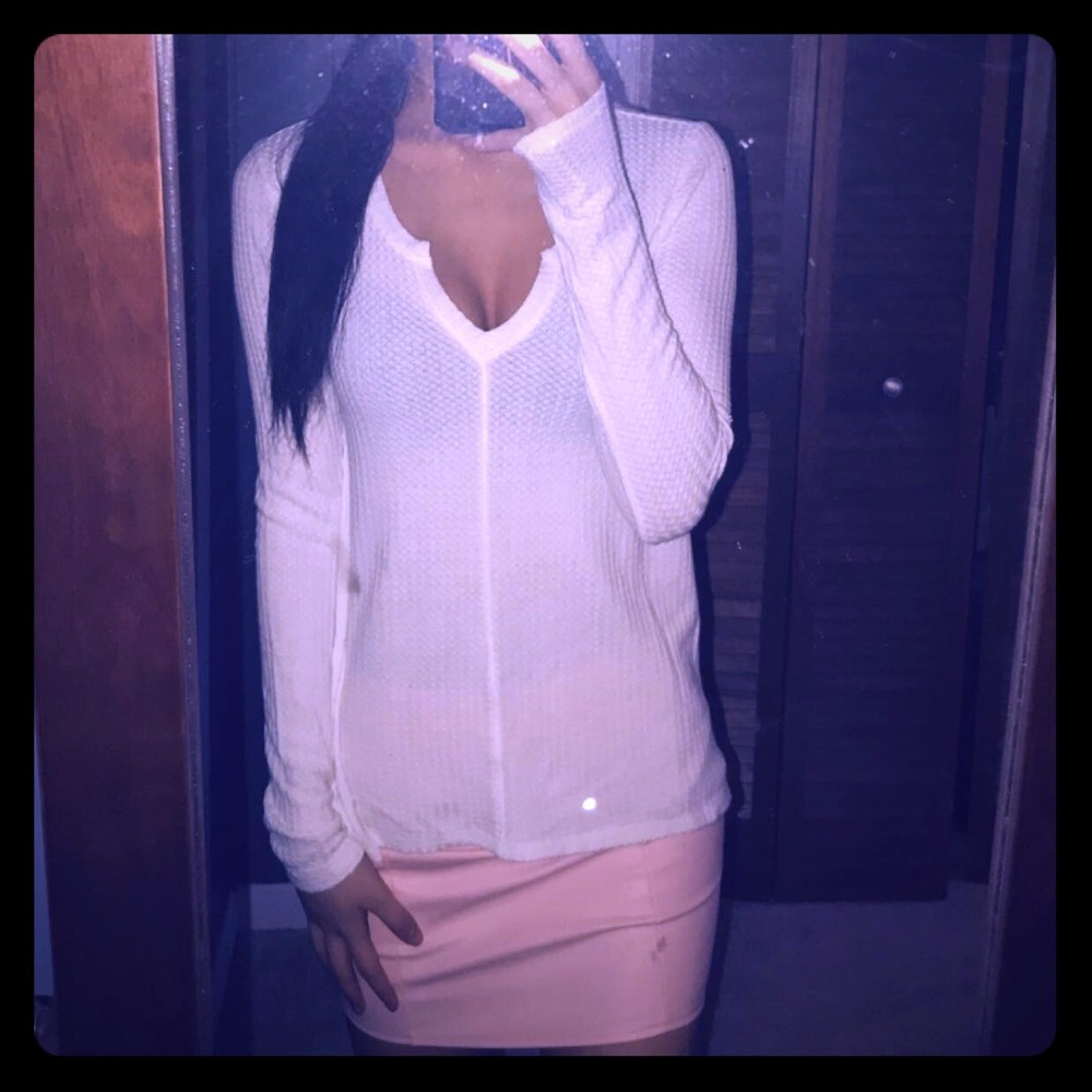 Cute SuperSoft White Longsleeve!!